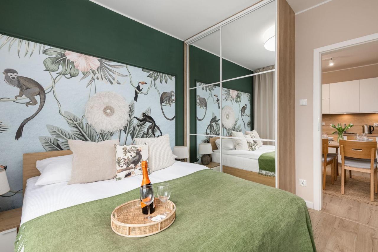 Luxurious Apartment Nadmorskie Tarasy Kolobrzeg By Renters Prestige Extérieur photo