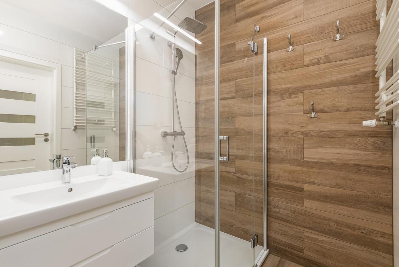 Luxurious Apartment Nadmorskie Tarasy Kolobrzeg By Renters Prestige Extérieur photo